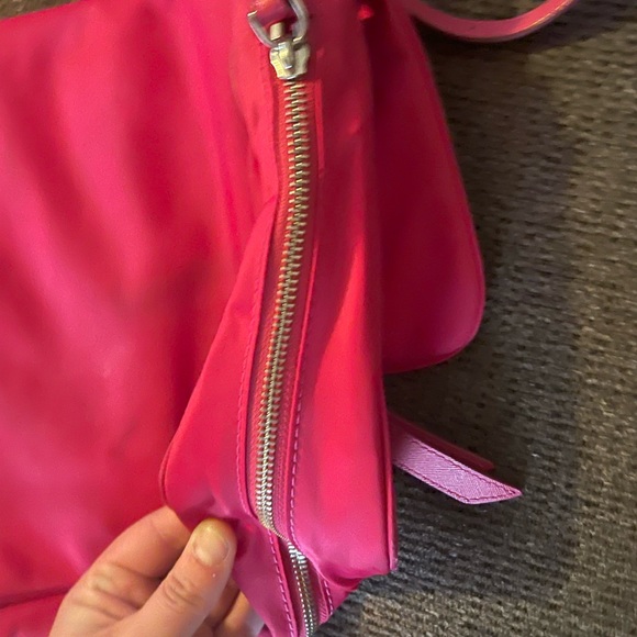 Marc Jacobs Zip that Mini Messenger Bag in Carnation crossbody - Picture 9 of 9